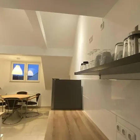 Ap1 Am Zoo Apartman *